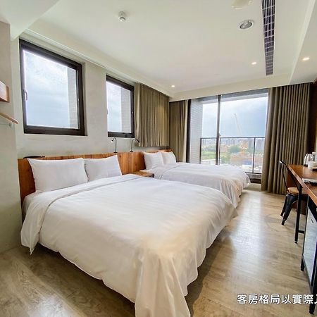 Central Land Hotel Taichung Exterior foto