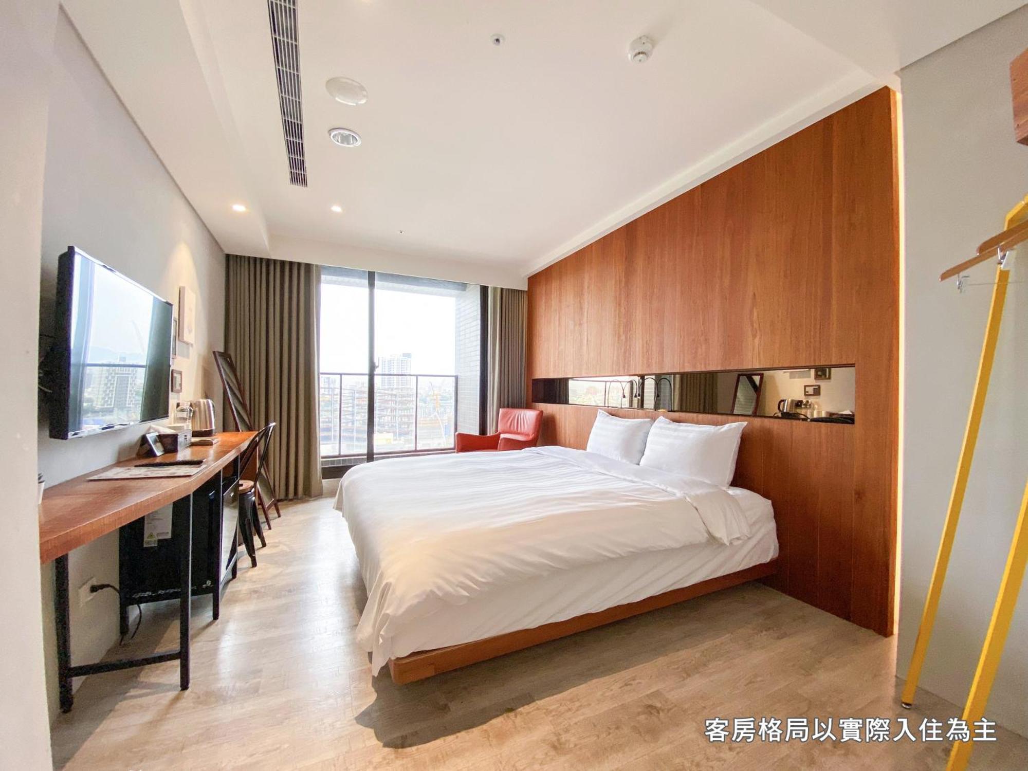 Central Land Hotel Taichung Exterior foto