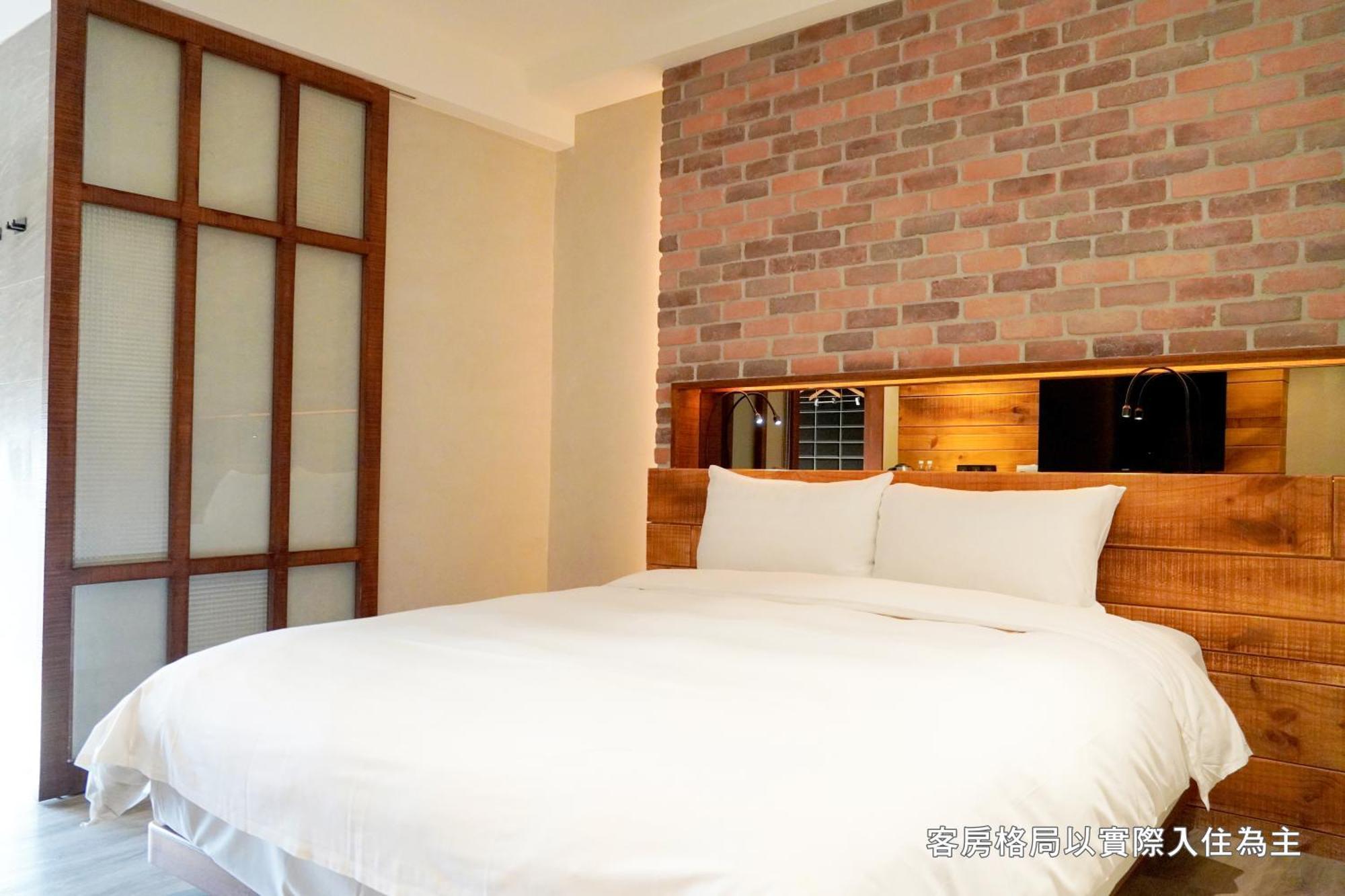 Central Land Hotel Taichung Exterior foto
