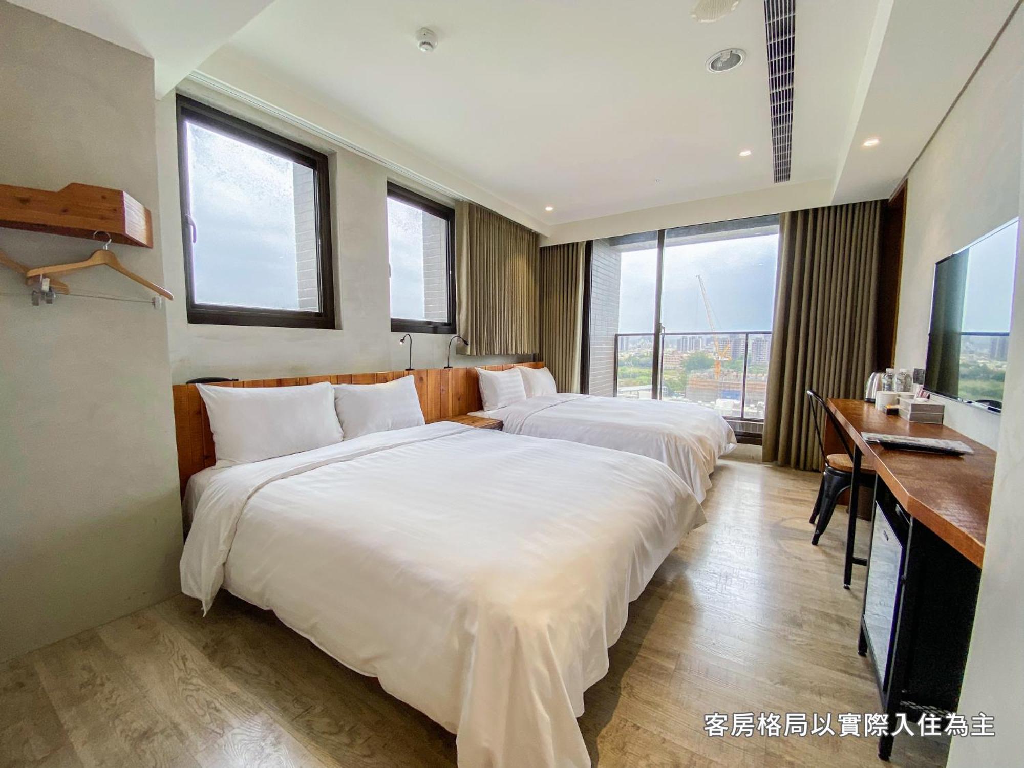 Central Land Hotel Taichung Exterior foto